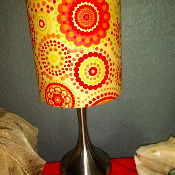 Lamp - Picture 1 of 1